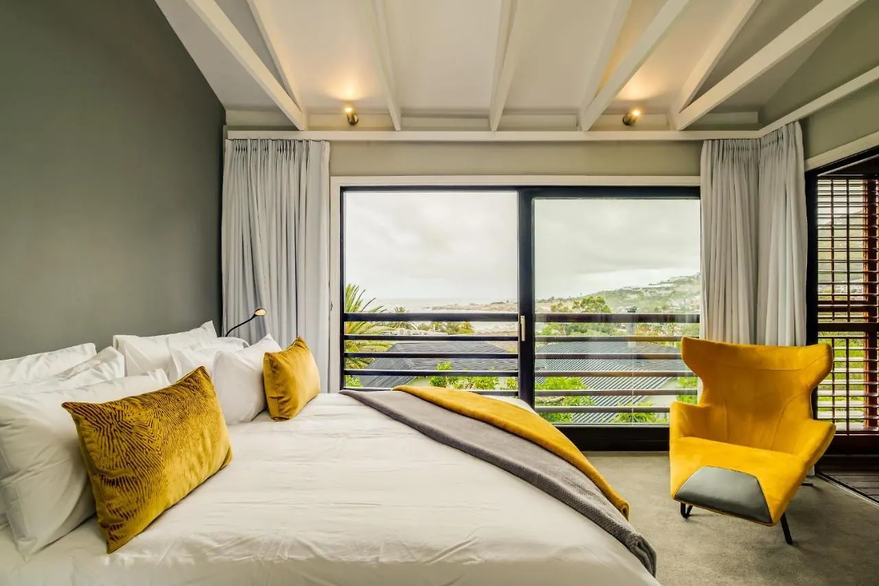 17 Geneva Upper 0*, Cape Town